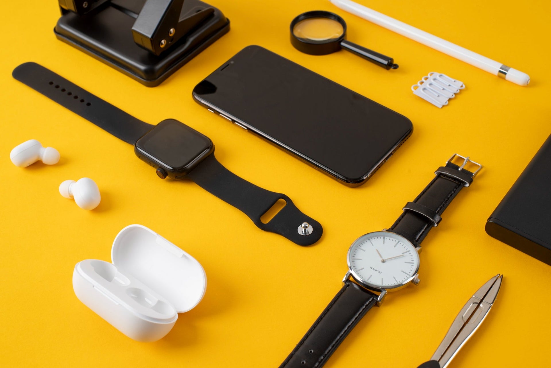 Top 5 Must-Have Mobile Accessories for 2025