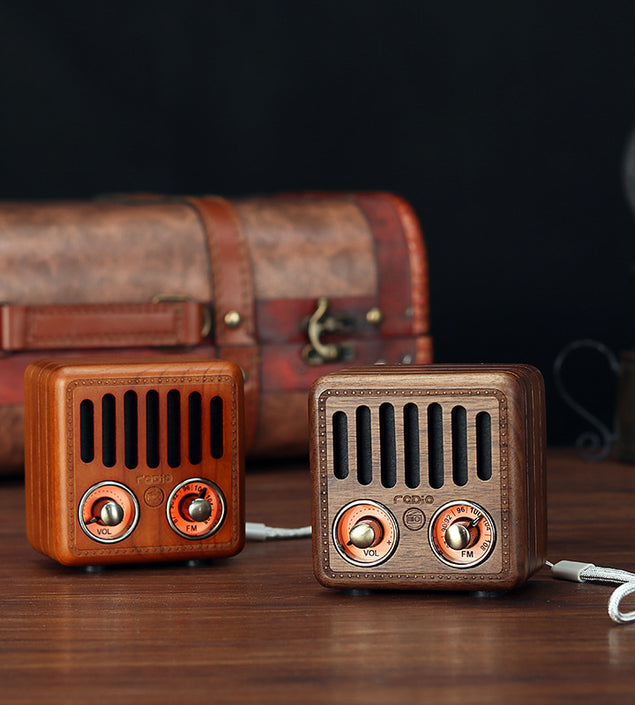 Wooden Bluetooth Speakers Retro Solid Wooden Audio With Radio Card